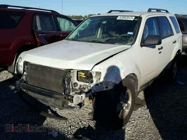 2011 FORD ESCAPE - VIN: 1FMCU0D73BKA57210 - Фото 2