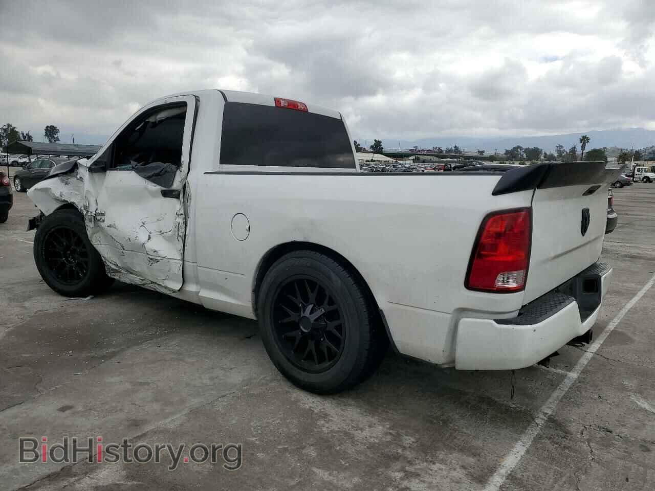 2017 RAM 1500 - VIN: 3C6JR6ATXHG792033 - Photo 2