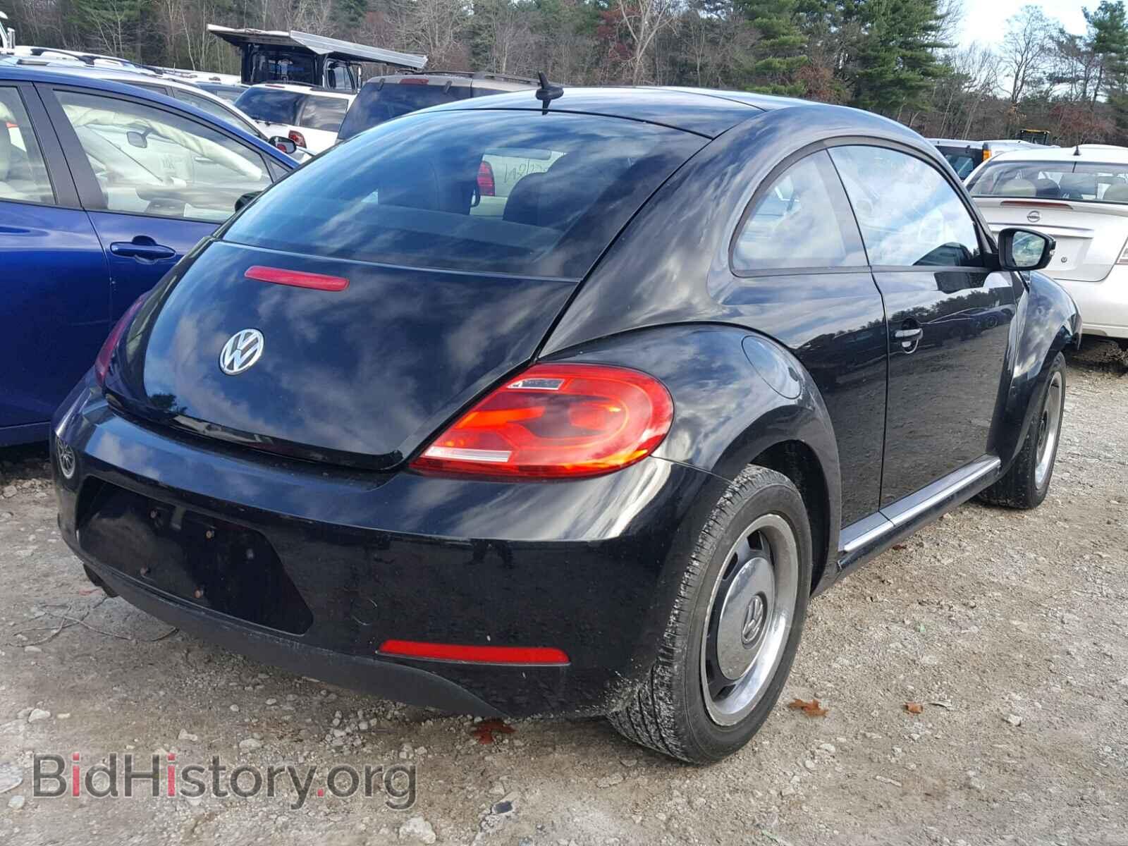 2012 VOLKSWAGEN BEETLE - VIN: 3VWJP7AT0CM616930 - Фото 4