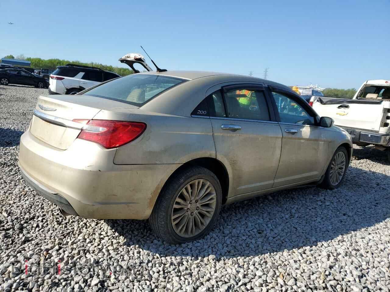 2011 CHRYSLER 200 - VIN: 1C3BC2FG8BN520439 - Фото 3