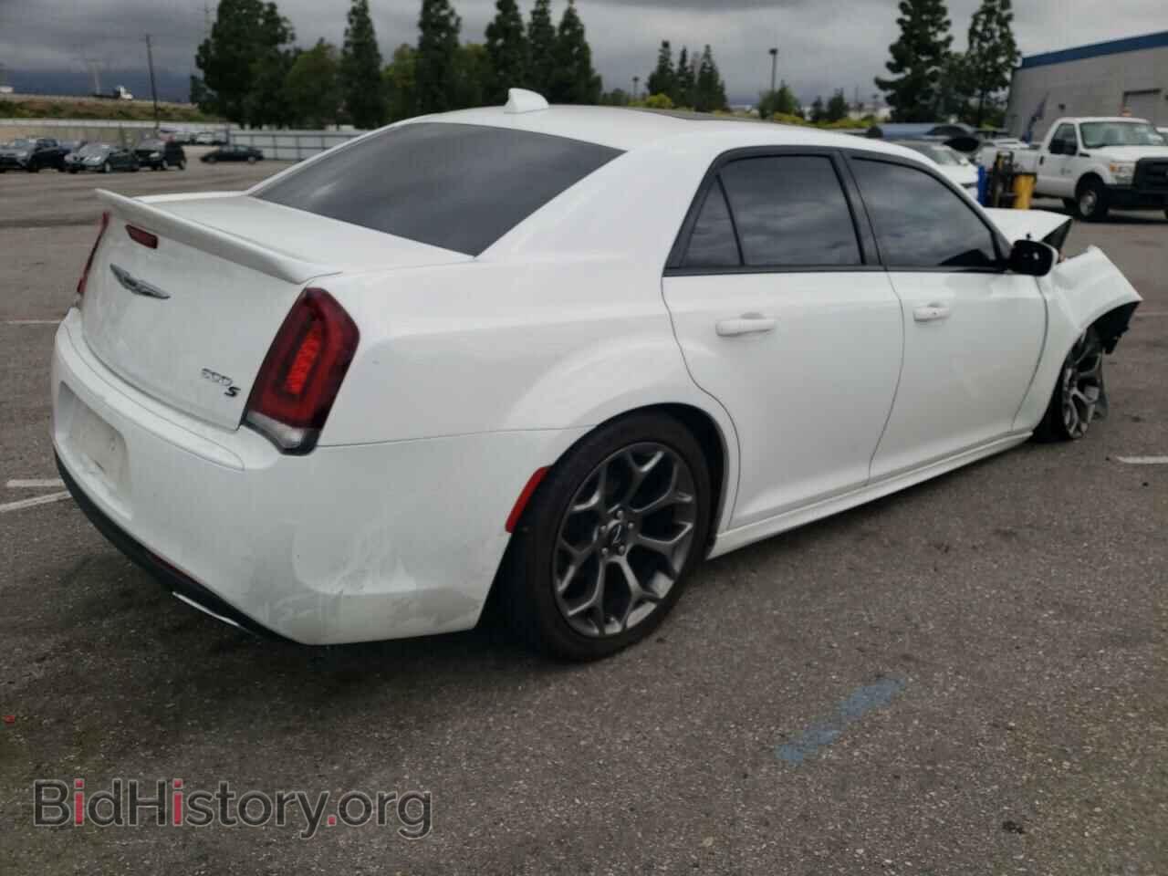 2017 CHRYSLER 300 - VIN: 2C3CCABG3HH526669 - Фото 3