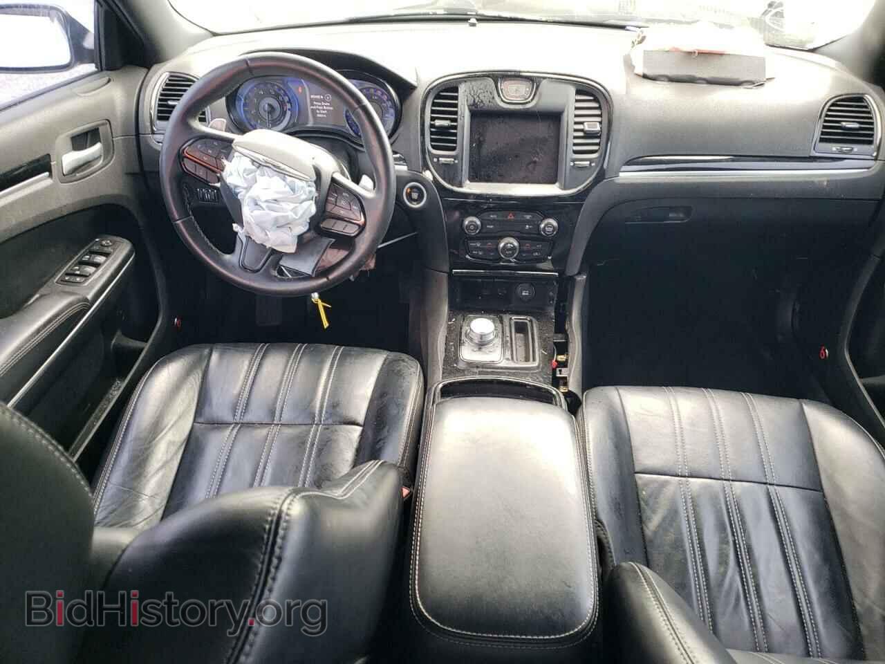 2017 CHRYSLER 300 - VIN: 2C3CCABG3HH526669 - Фото 8