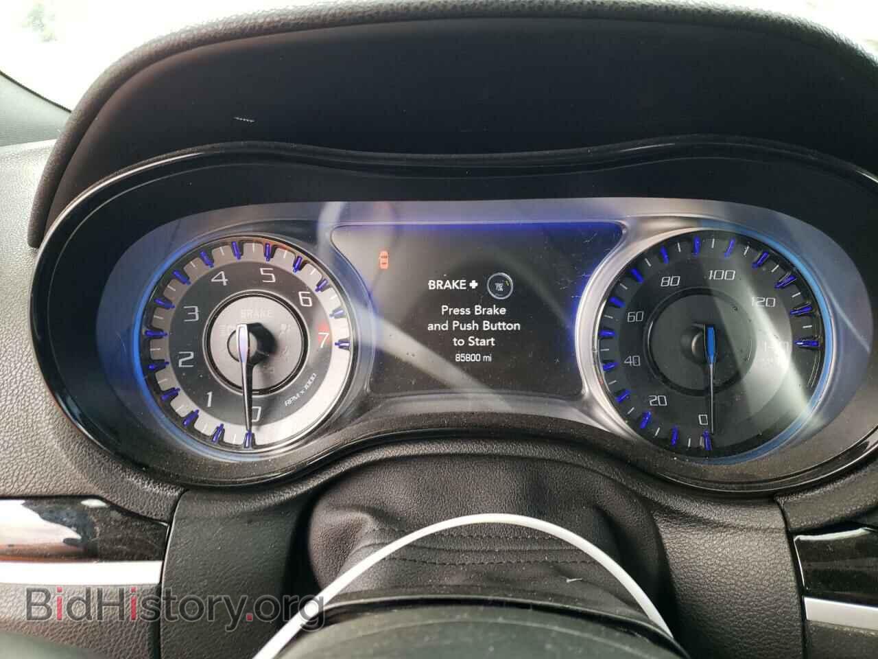 2017 CHRYSLER 300 - VIN: 2C3CCABG3HH526669 - Фото 9
