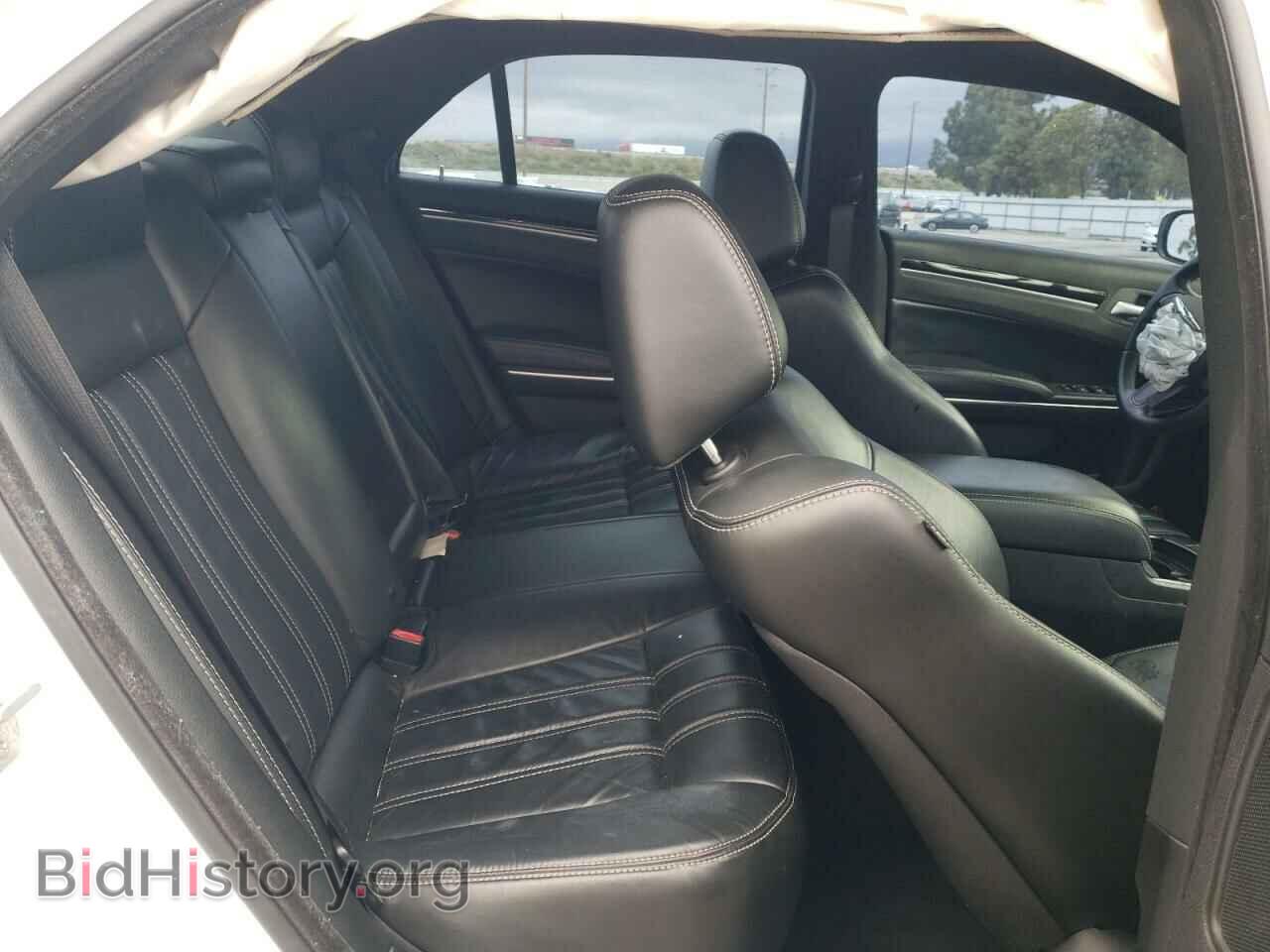 2017 CHRYSLER 300 - VIN: 2C3CCABG3HH526669 - Фото 10