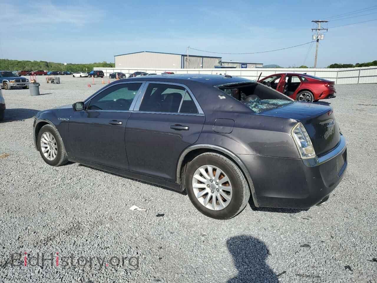 2013 CHRYSLER 300 - VIN: 2C3CCAAG4DH640997 - Фото 2