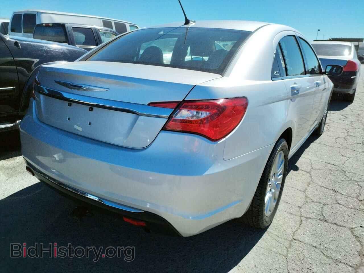 2012 CHRYSLER 200 - VIN: 1C3CCBAB1CN320617 - Фото 4