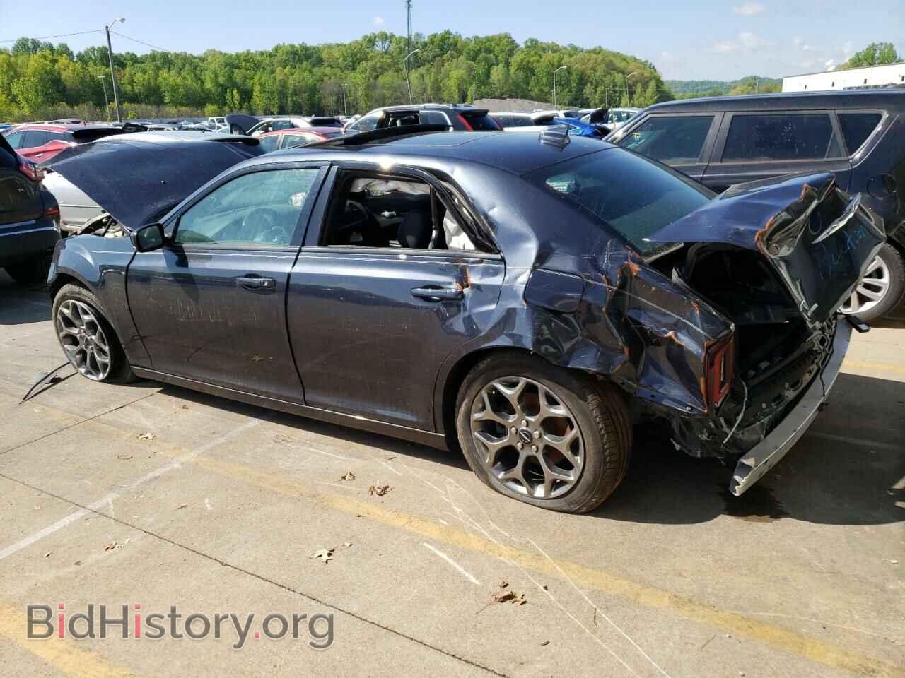 2017 CHRYSLER 300 - VIN: 2C3CCAGG0HH527142 - Фото 2