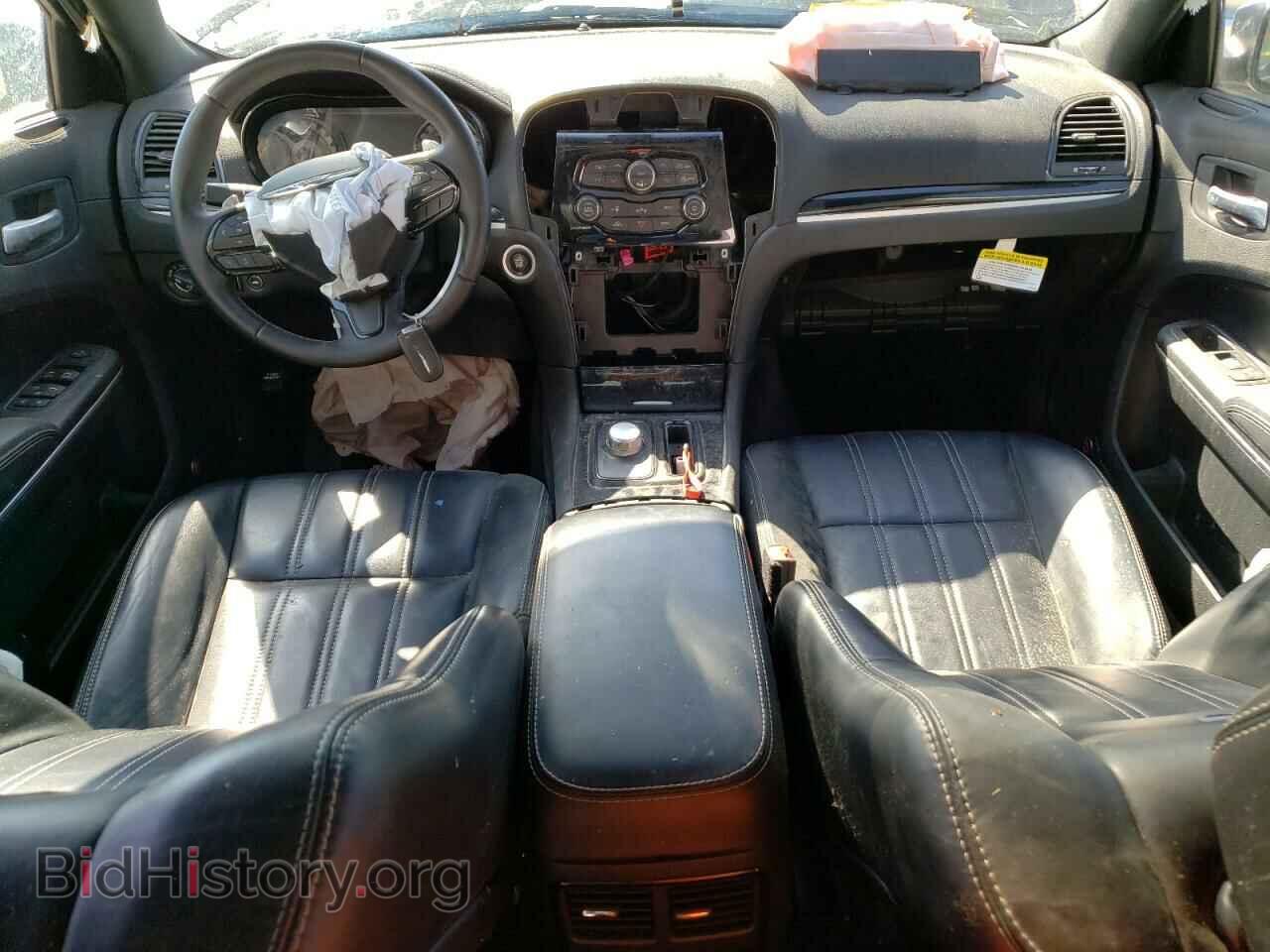 2017 CHRYSLER 300 - VIN: 2C3CCAGG0HH527142 - Фото 8