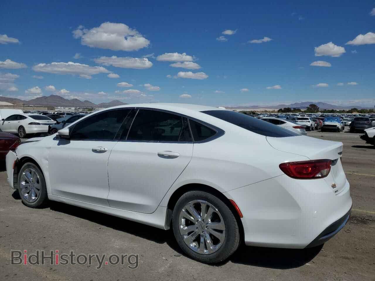 2015 CHRYSLER 200 - VIN: 1C3CCCAB5FN621403 - Фото 2