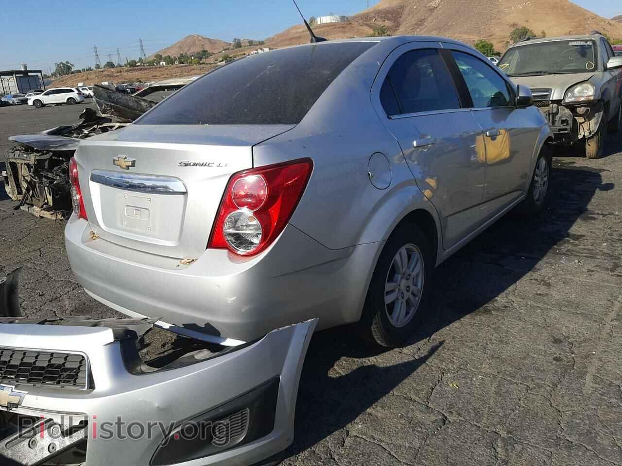 2014 CHEVROLET SONIC - VIN: 1G1JC5SH4E4182208 - Фото 4