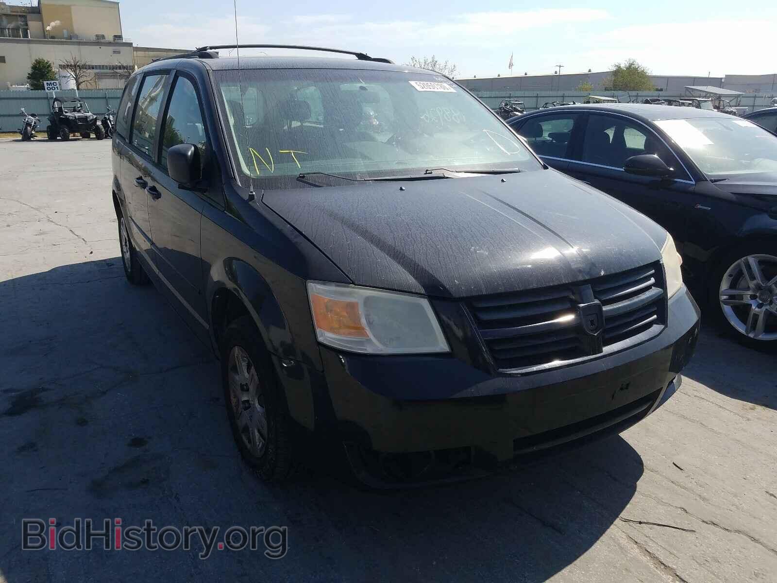 Photo 2D4RN4DE3AR179067 - DODGE CARAVAN 2010