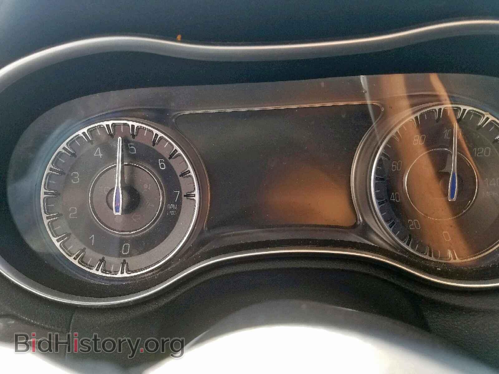 2016 CHRYSLER 300 - VIN: 2C3CCAAG3GH358368 - Фото 8