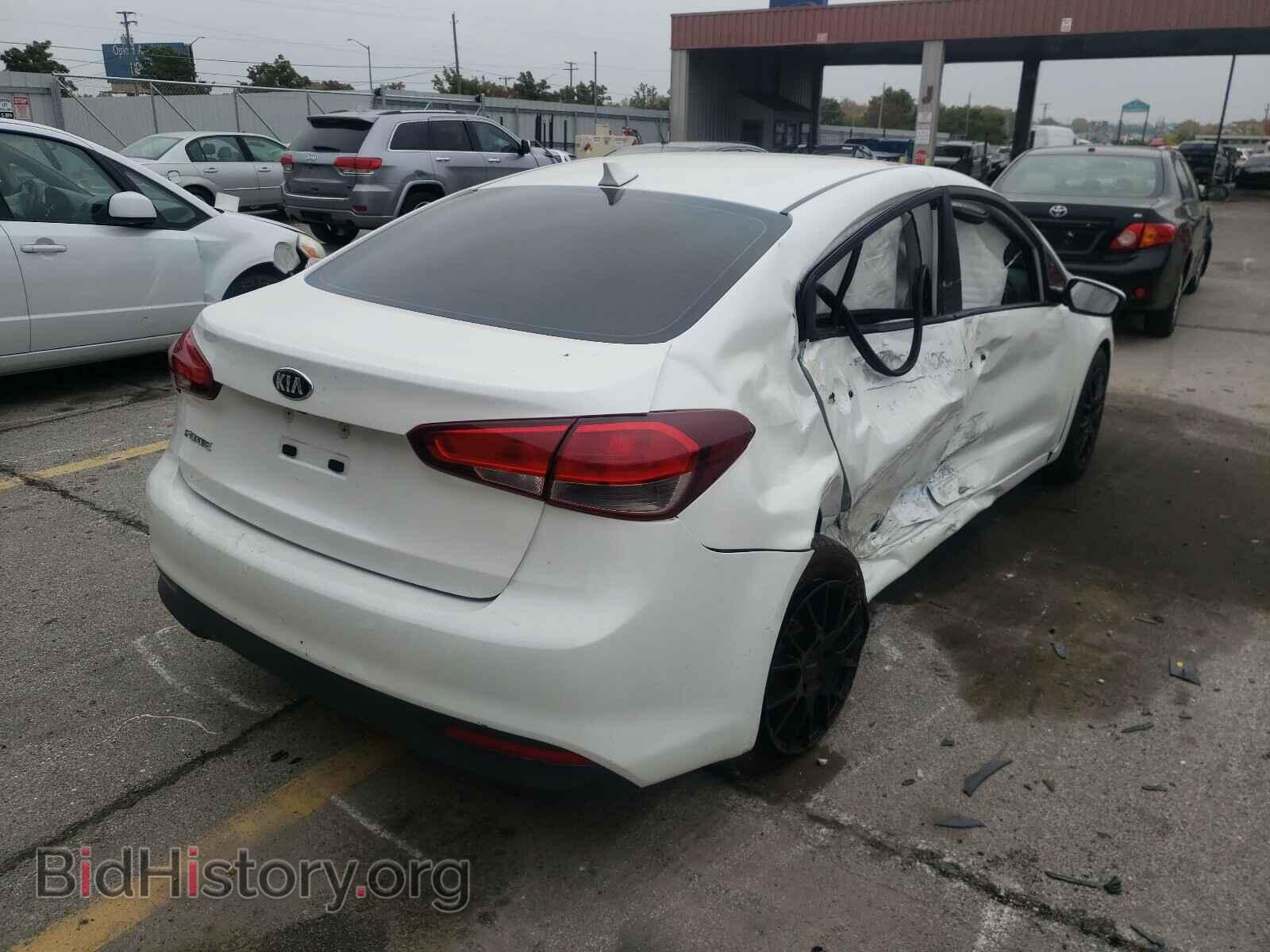 2017 KIA FORTE - VIN: 3KPFL4A70HE129198 - Фото 4