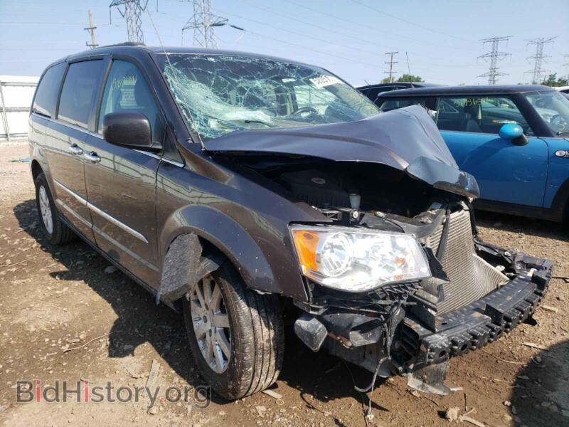 2015 Chrysler MINIVAN Town & COU (VIN 2C4RC1BG7FR699690) — photo 1 of 10, Copart, damage: front end