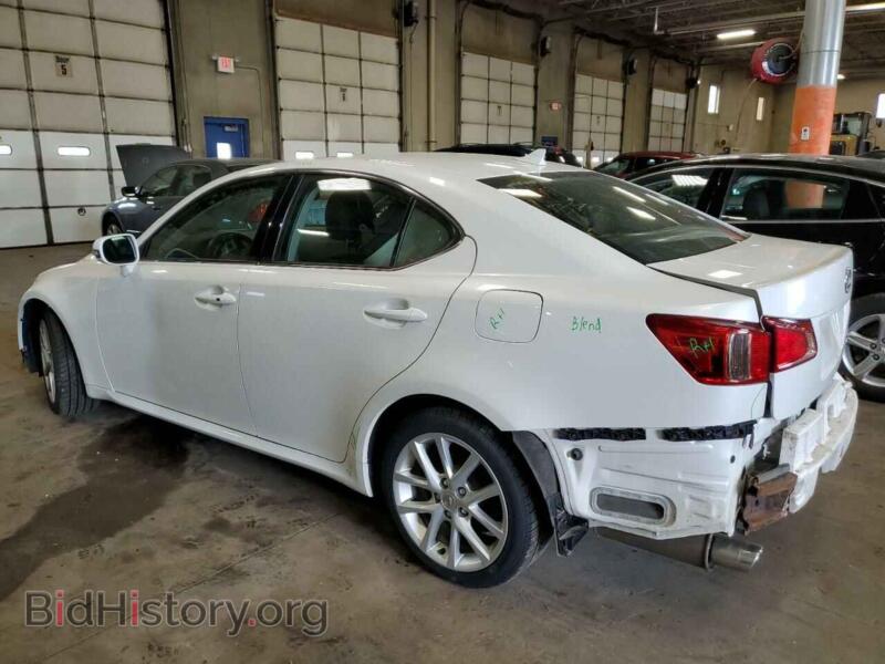 2012 Lexus IS (VIN JTHCF5C23C5053657) — фото 2 из 13