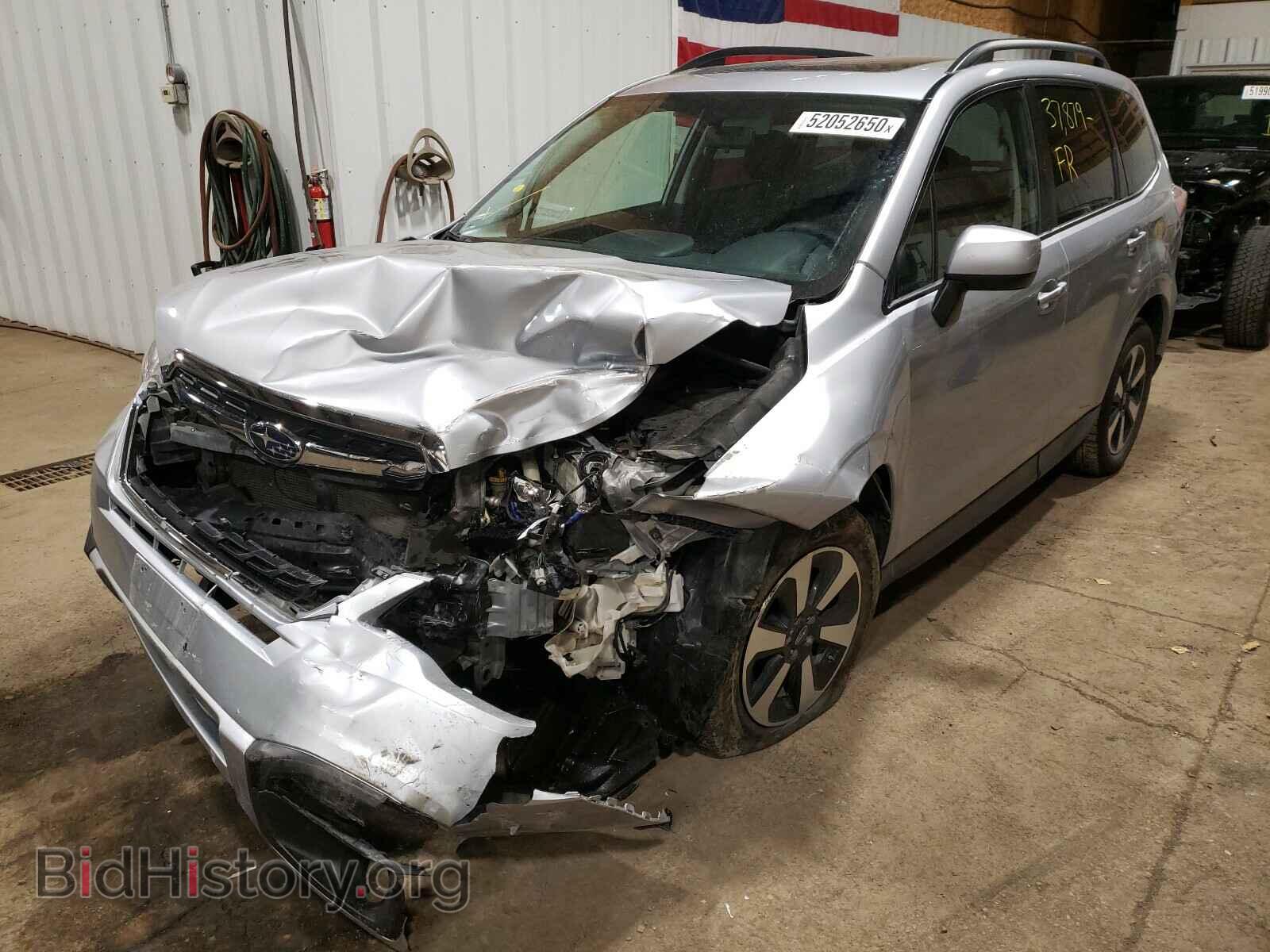 2018 SUBARU FORESTER - VIN: JF2SJAECXJH555637 - Фото 2