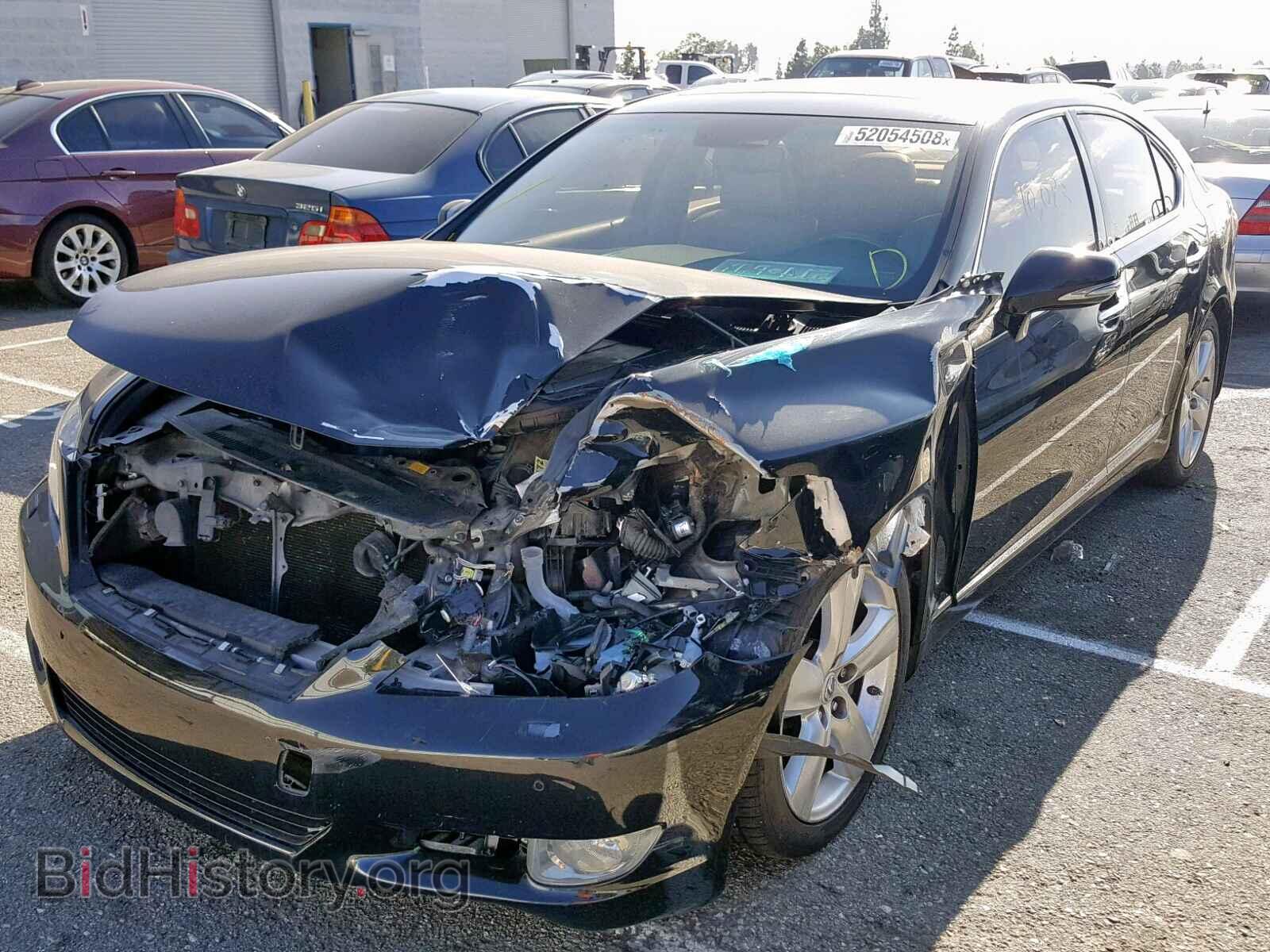 2012 LEXUS LS460 - VIN: JTHBL5EF1C5112919 - Photo 2