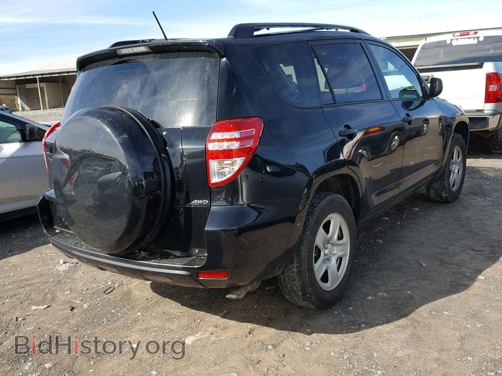 2011 TOYOTA RAV4 - VIN: 2T3BF4DV6BW141061 - Фото 4