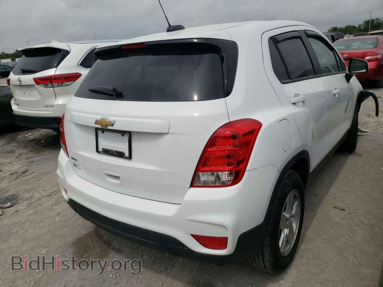 2019 CHEVROLET TRAX - VIN: 3GNCJKSB0KL261209 - Фото 3