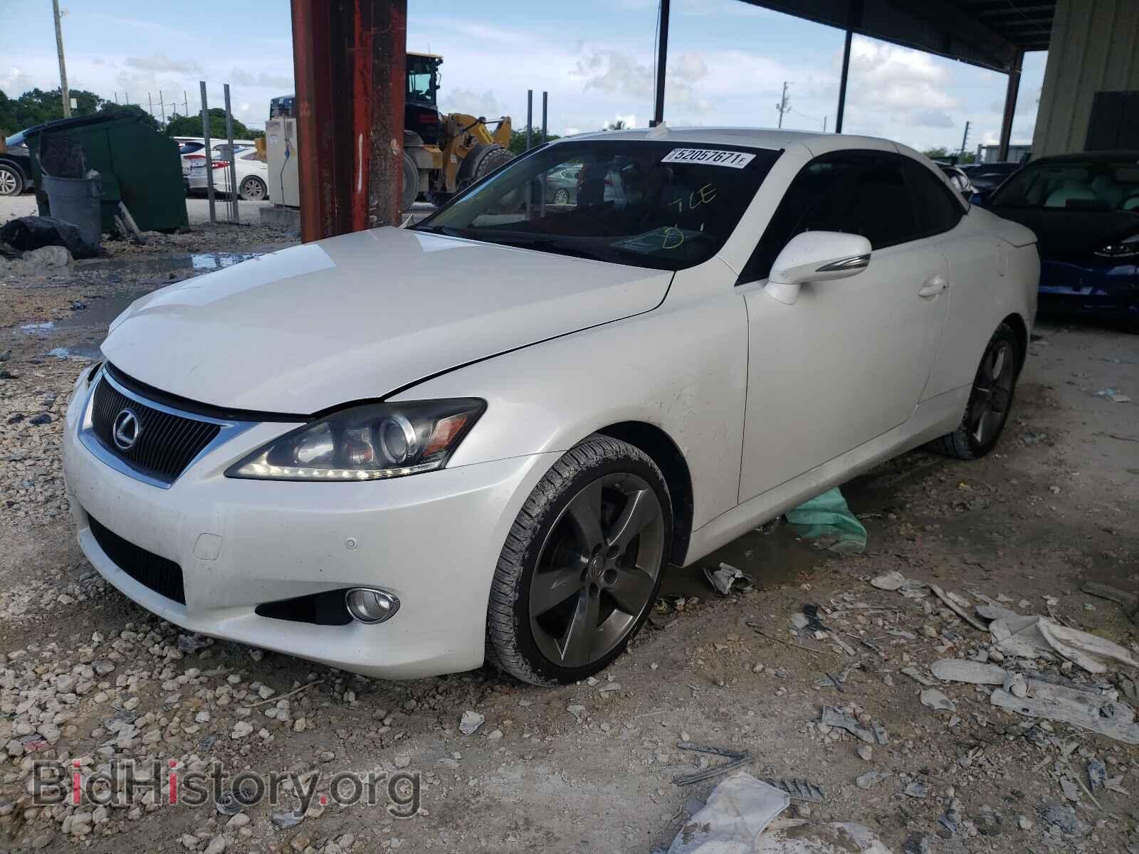 2011 LEXUS IS - VIN: JTHFF2C26B2520789 - Фото 2
