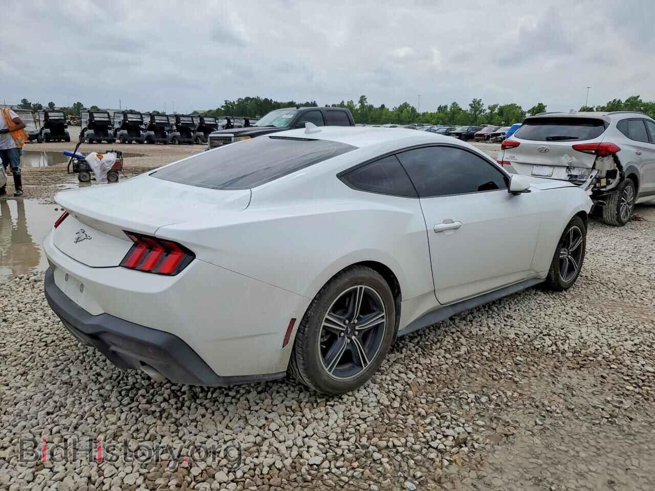 2024 FORD MUSTANG - VIN: 1FA6P8TH8R5138395 - Фото 3