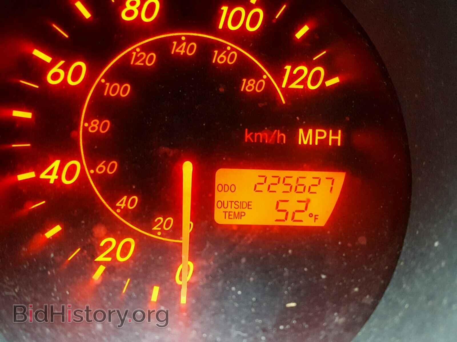 2003 TOYOTA COROLLA - VIN: 2T1KR32E53C115342 - Фото 8