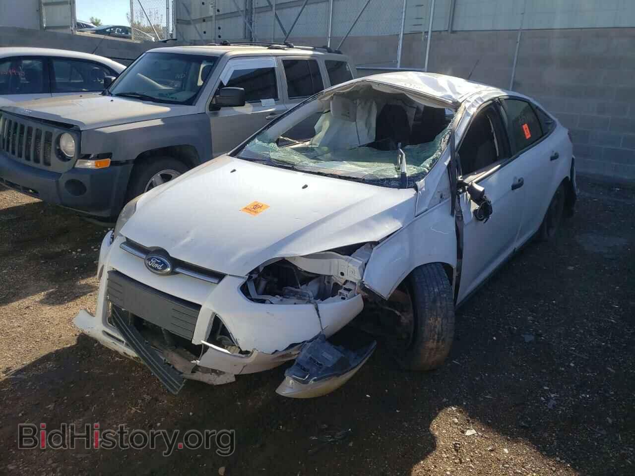 2013 FORD FOCUS - VIN: 1FADP3E20DL144926 - Photo 2