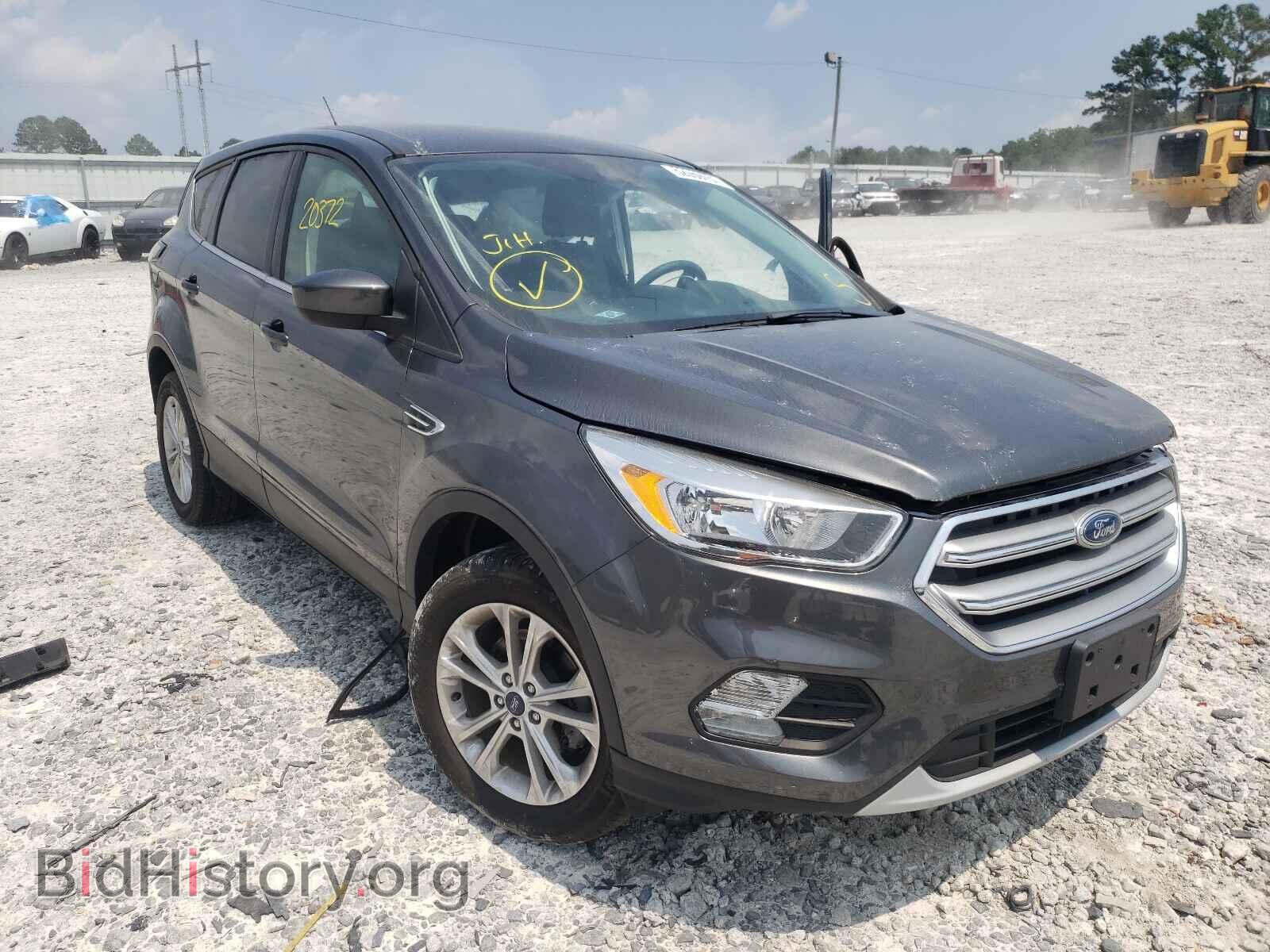 Фотография 1FMCU0GD5HUC63191 - FORD ESCAPE 2017