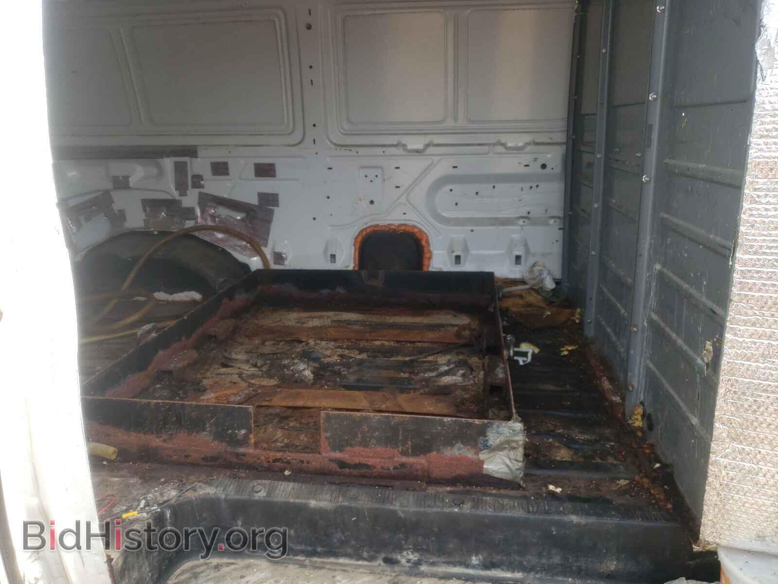 2011 FORD ECONOLINE - VIN: 1FTSE3EL8BDA47920 - Photo 6