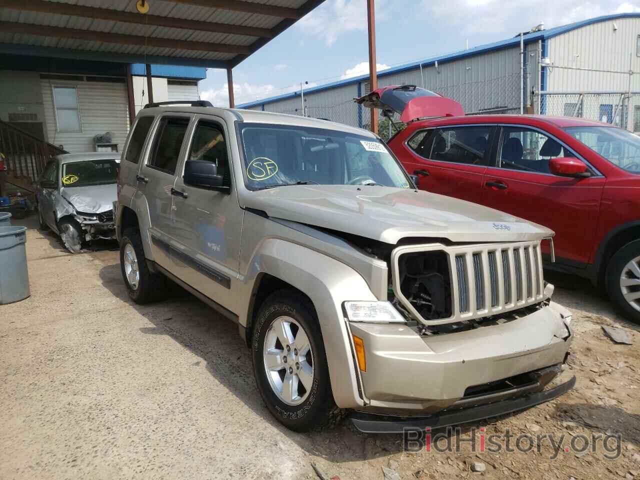 Photo 1J4PN2GK0BW587961 - JEEP LIBERTY 2011