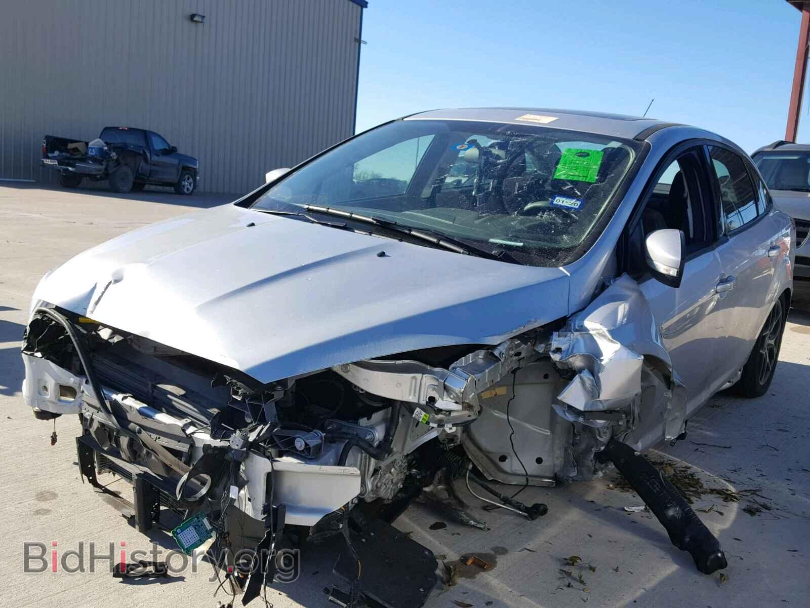 2018 FORD FOCUS - VIN: 1FADP3H2XJL203942 - Фото 2