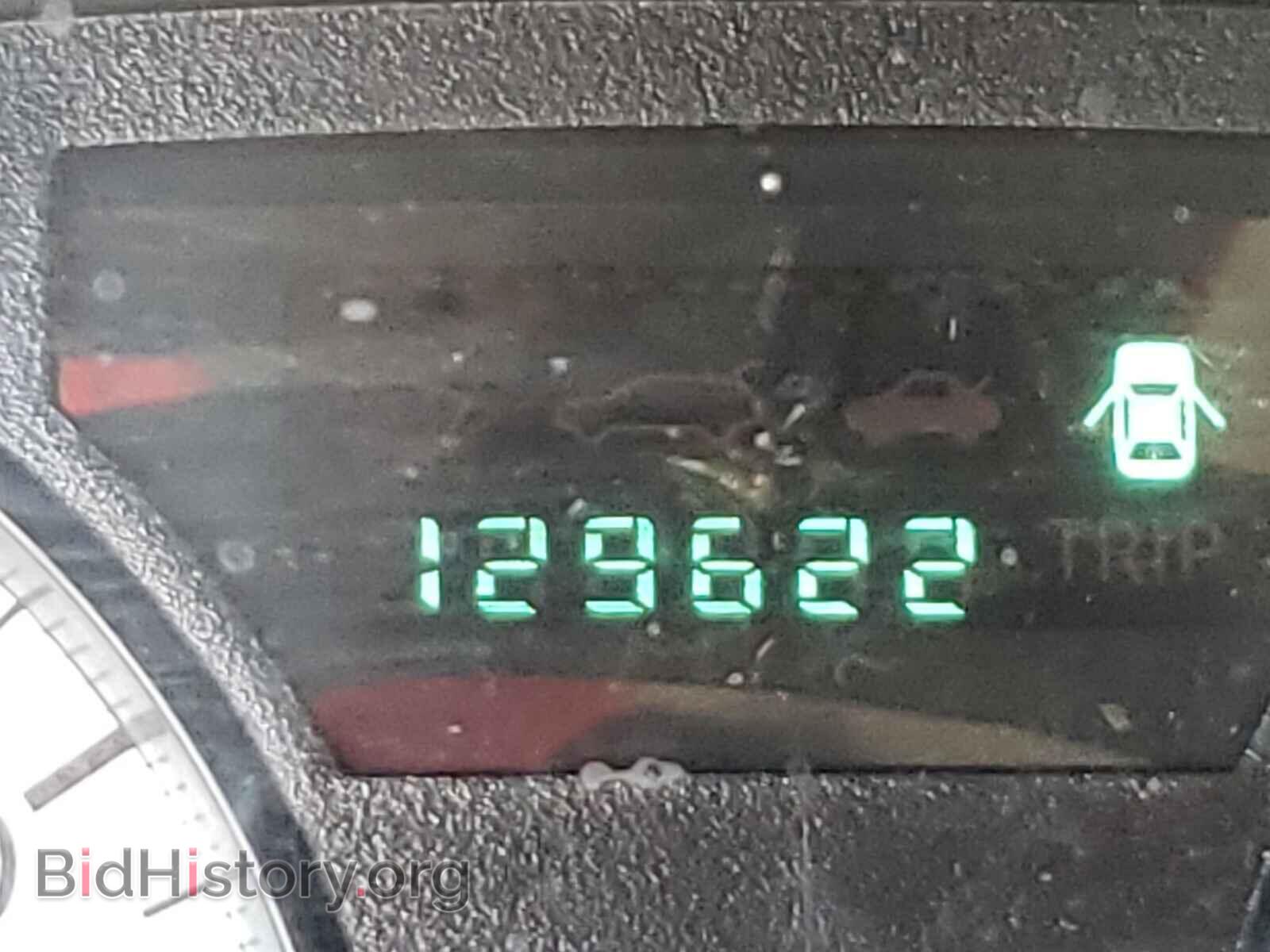 2008 CHRYSLER 300 - VIN: 2C3KA43R68H208564 - Фото 8
