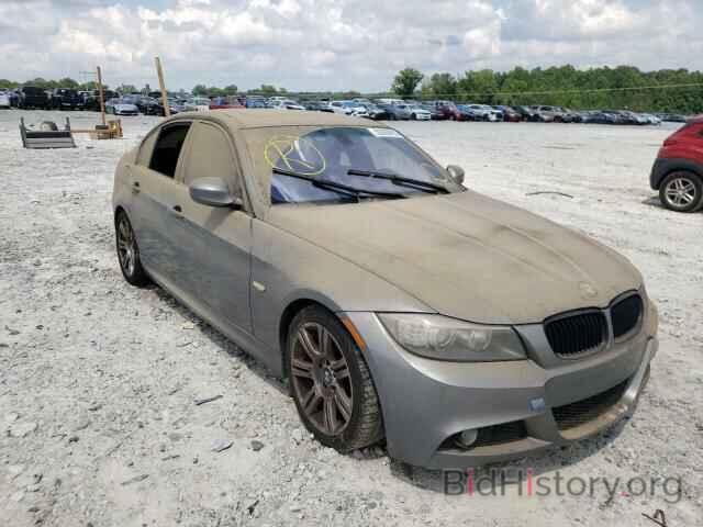 Photo WBAPH73519A174509 - BMW 3 SERIES 2009