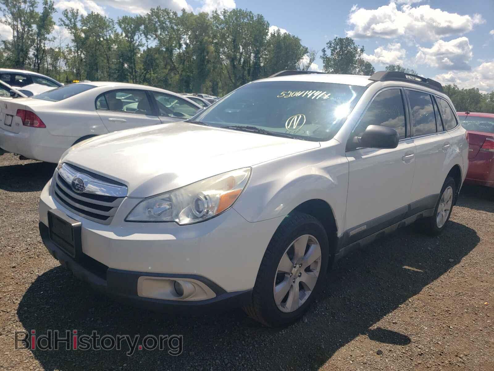 2011 SUBARU OUTBACK - VIN: 4S4BRBCC0B3432424 - Photo 2
