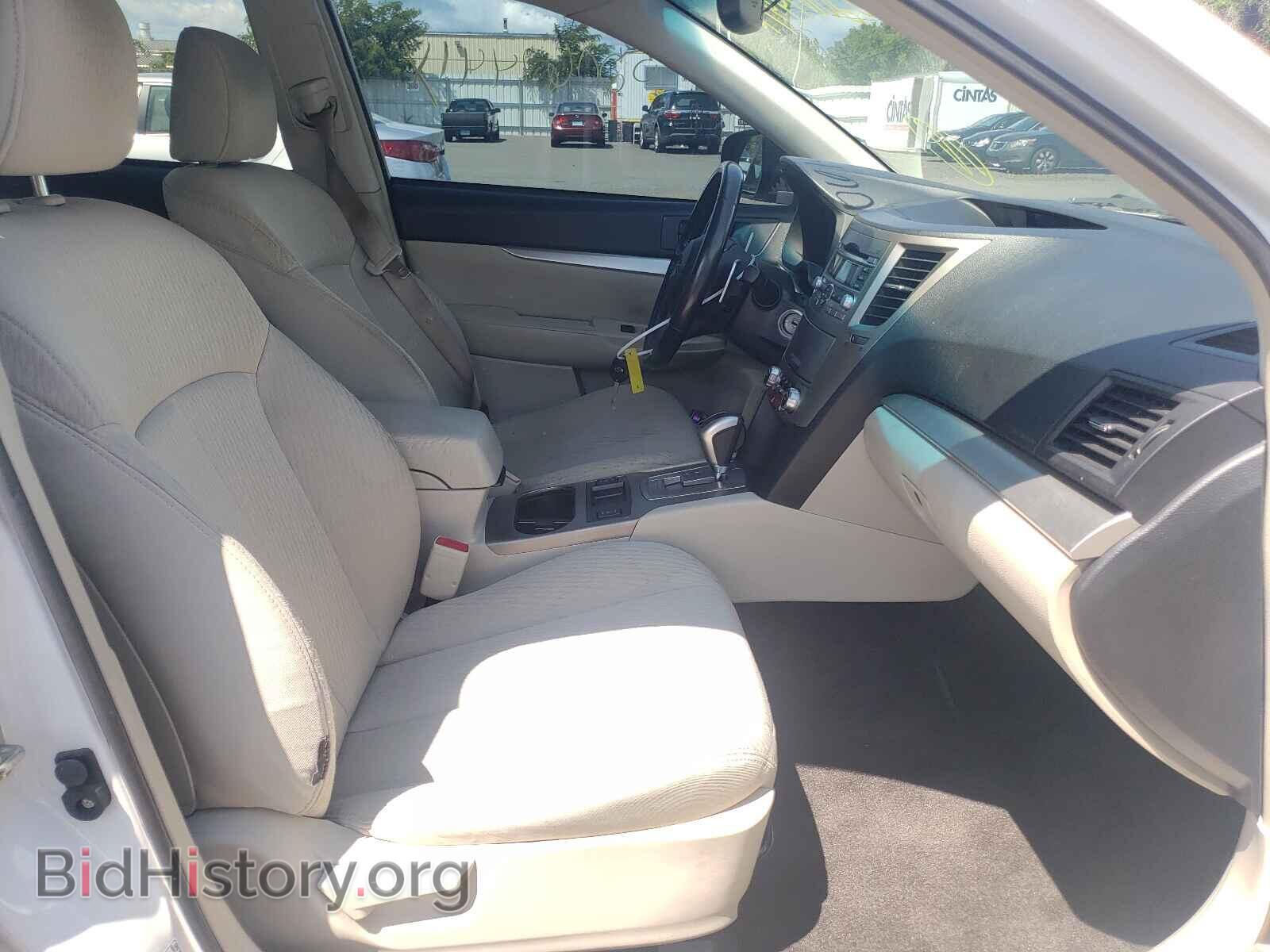 2011 SUBARU OUTBACK - VIN: 4S4BRBCC0B3432424 - Photo 5