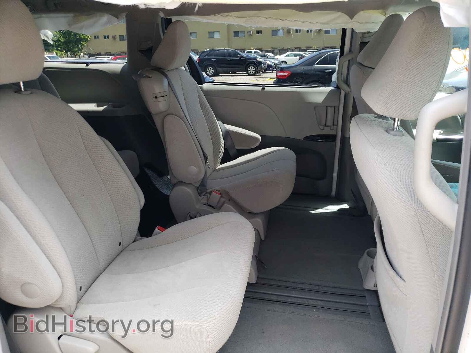 2012 TOYOTA SIENNA - VIN: 5TDKK3DC3CS177930 - Фото 6