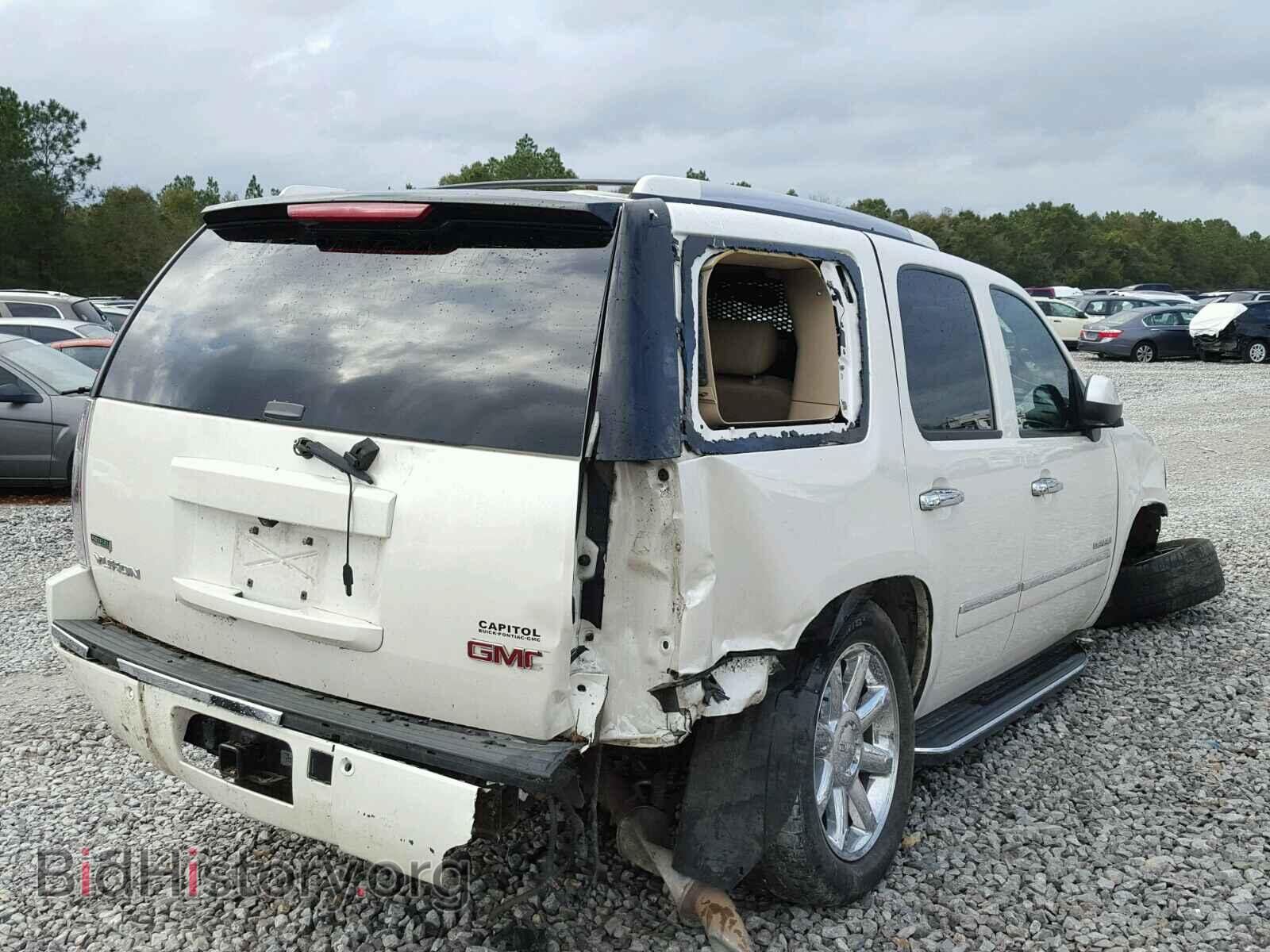 2010 GMC YUKON - VIN: 1GKUCEEF5AR286965 - Фото 4