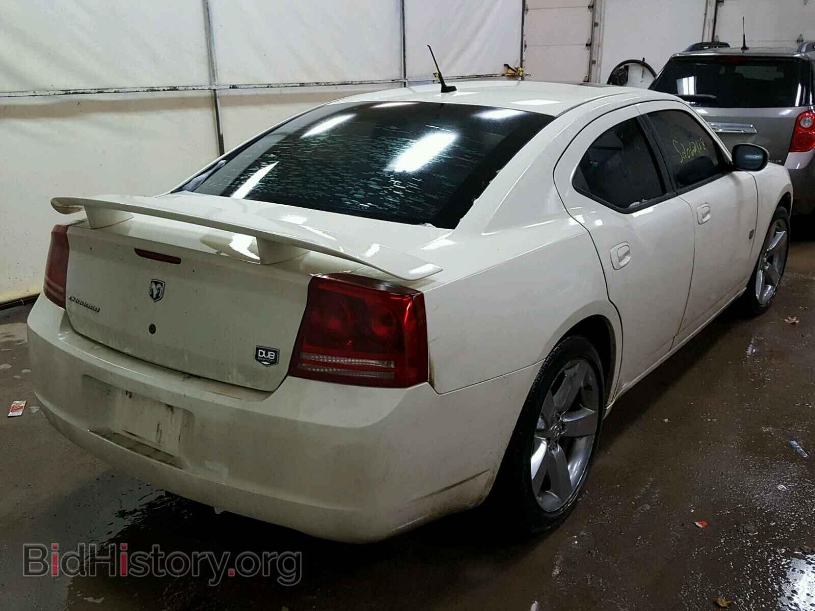 2008 DODGE CHARGER - VIN: 2B3KA33GX8H331659 - Фото 4