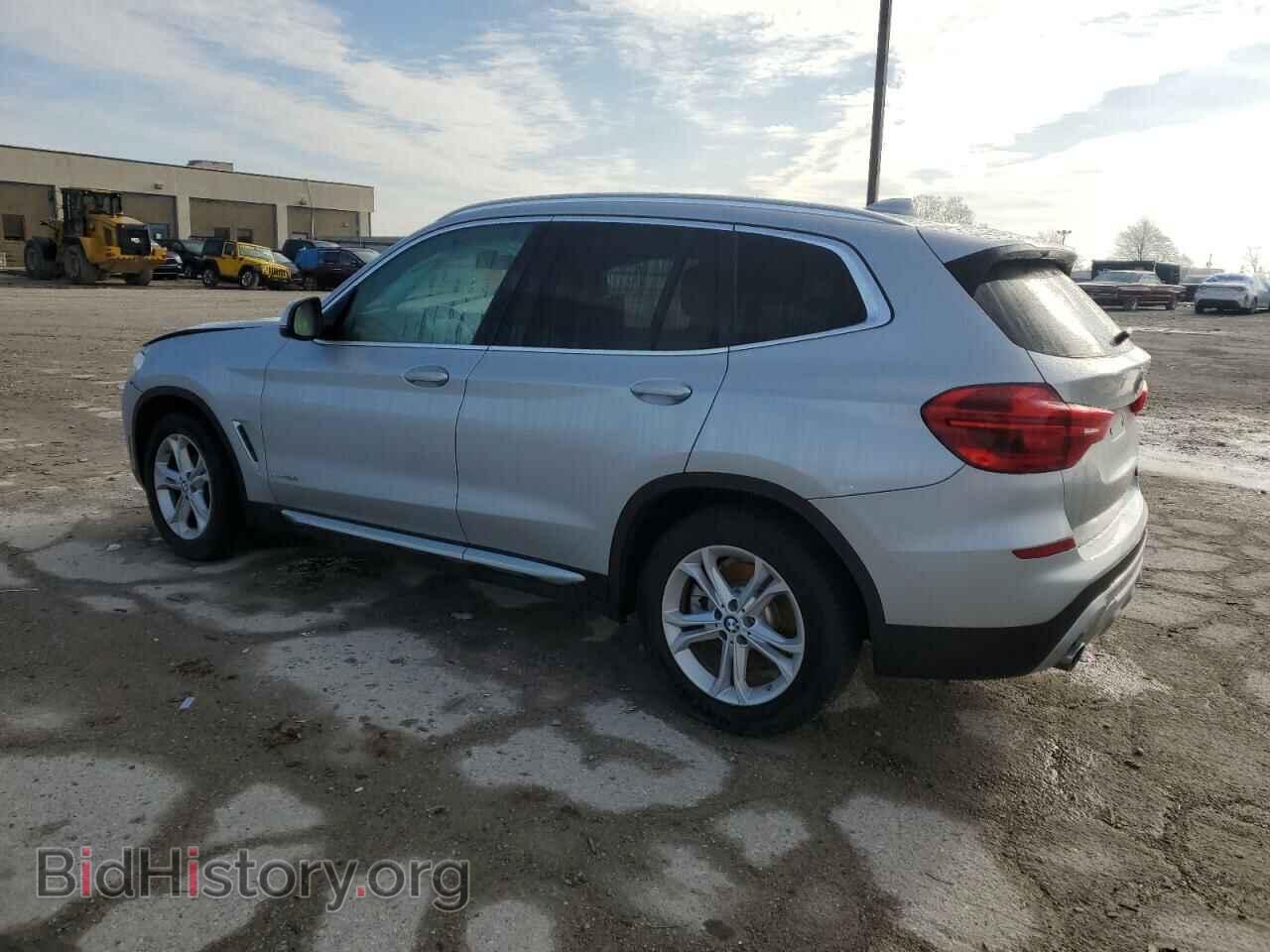 2018 BMW X3 - VIN: 5UXTR9C59JLD59797 - Фото 2