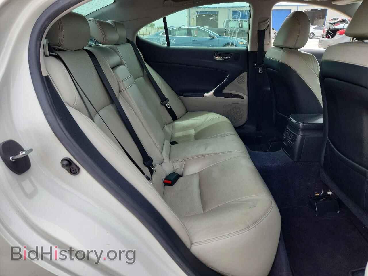 2010 LEXUS IS - VIN: JTHBF5C29A2097348 - Photo 10