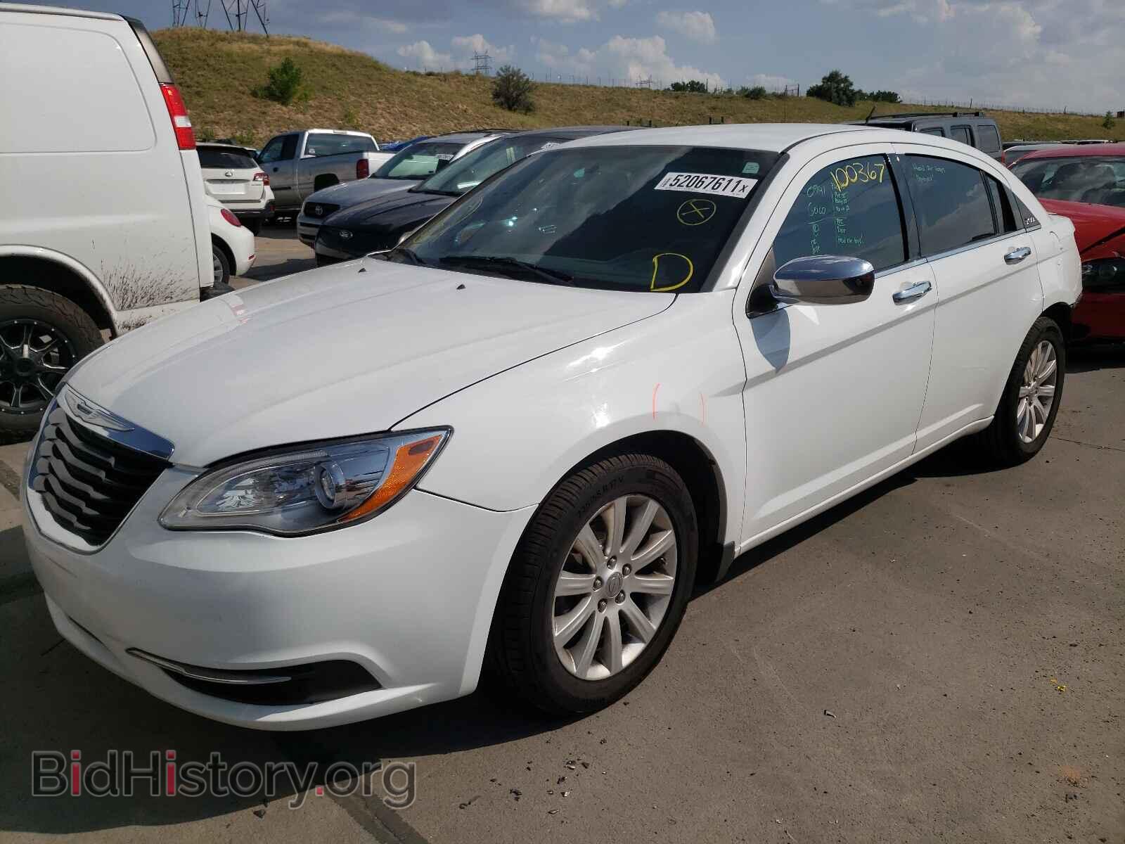 2014 CHRYSLER 200 - VIN: 1C3CCBBB0EN198379 - Фото 2