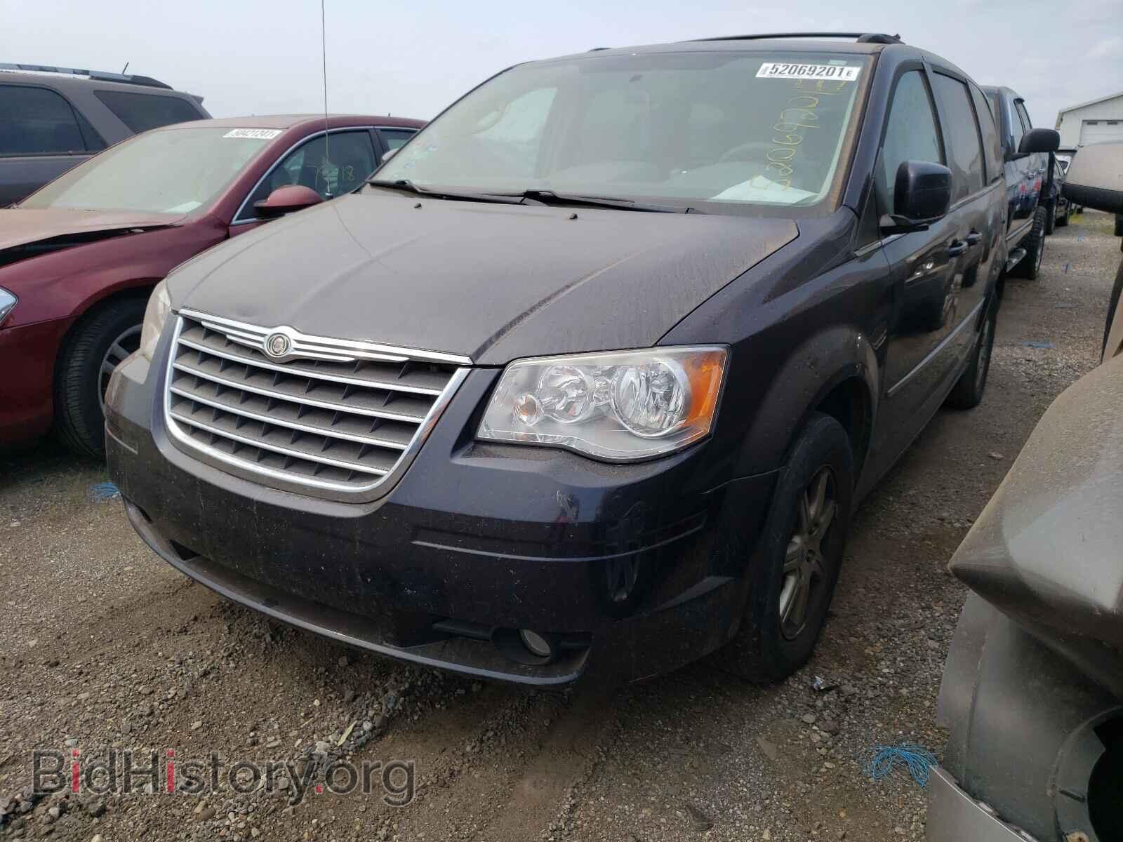 2010 CHRYSLER MINIVAN - VIN: 2A4RR5D1XAR392032 - Фото 2