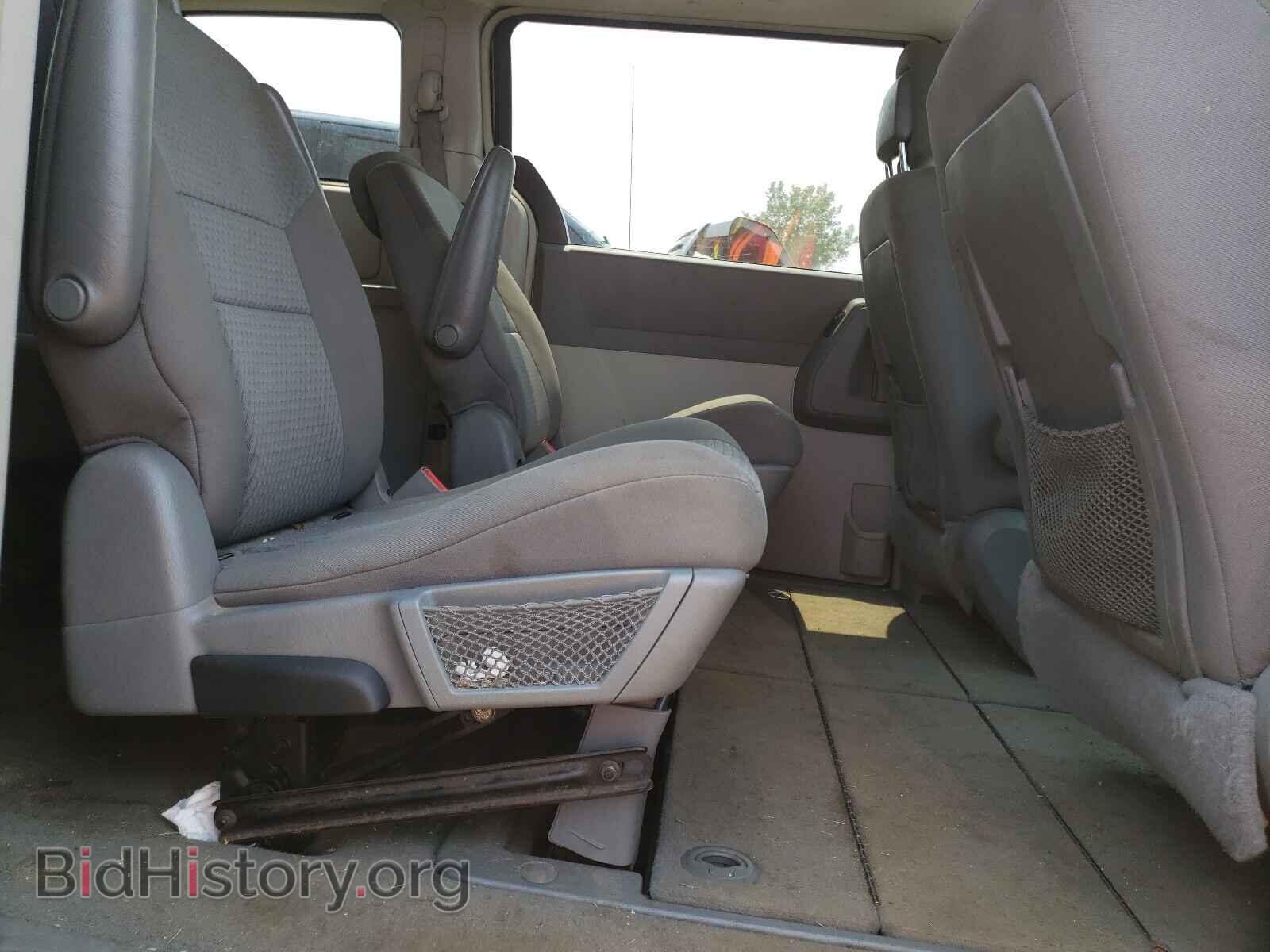 2010 CHRYSLER MINIVAN - VIN: 2A4RR5D1XAR392032 - Фото 6
