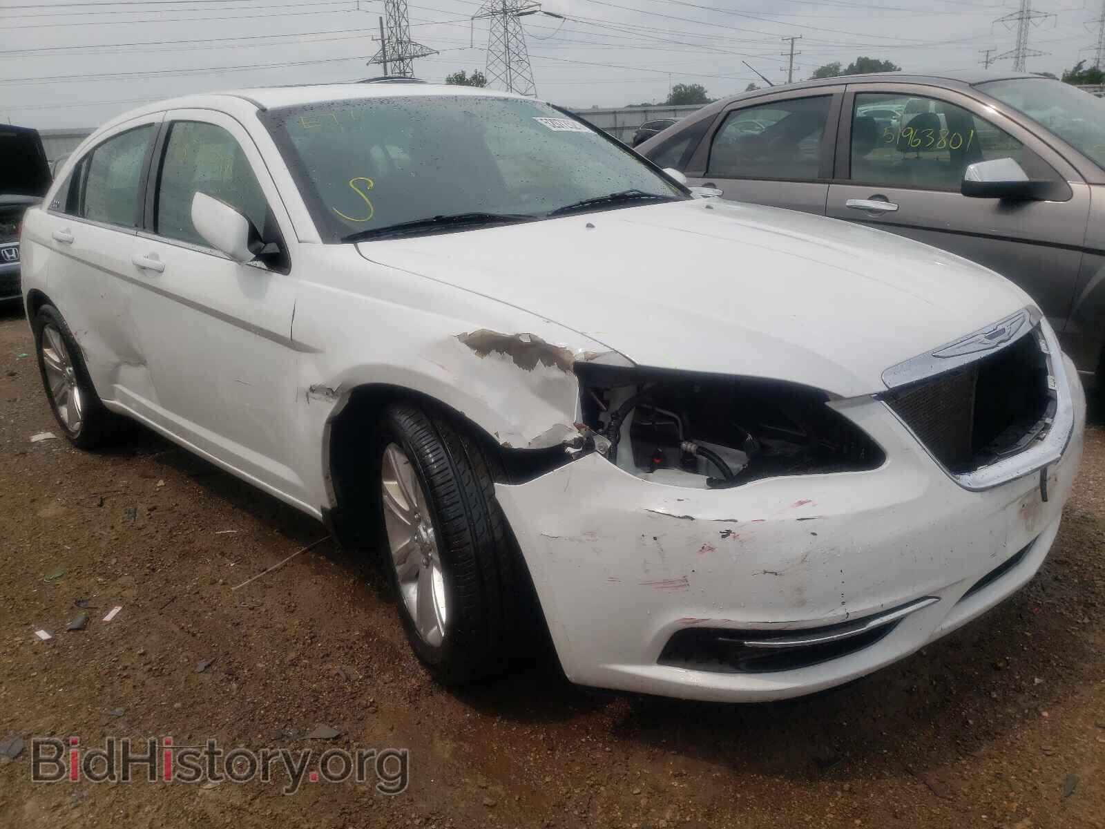 Photo 1C3BC1FB8BN612228 - CHRYSLER 200 2011