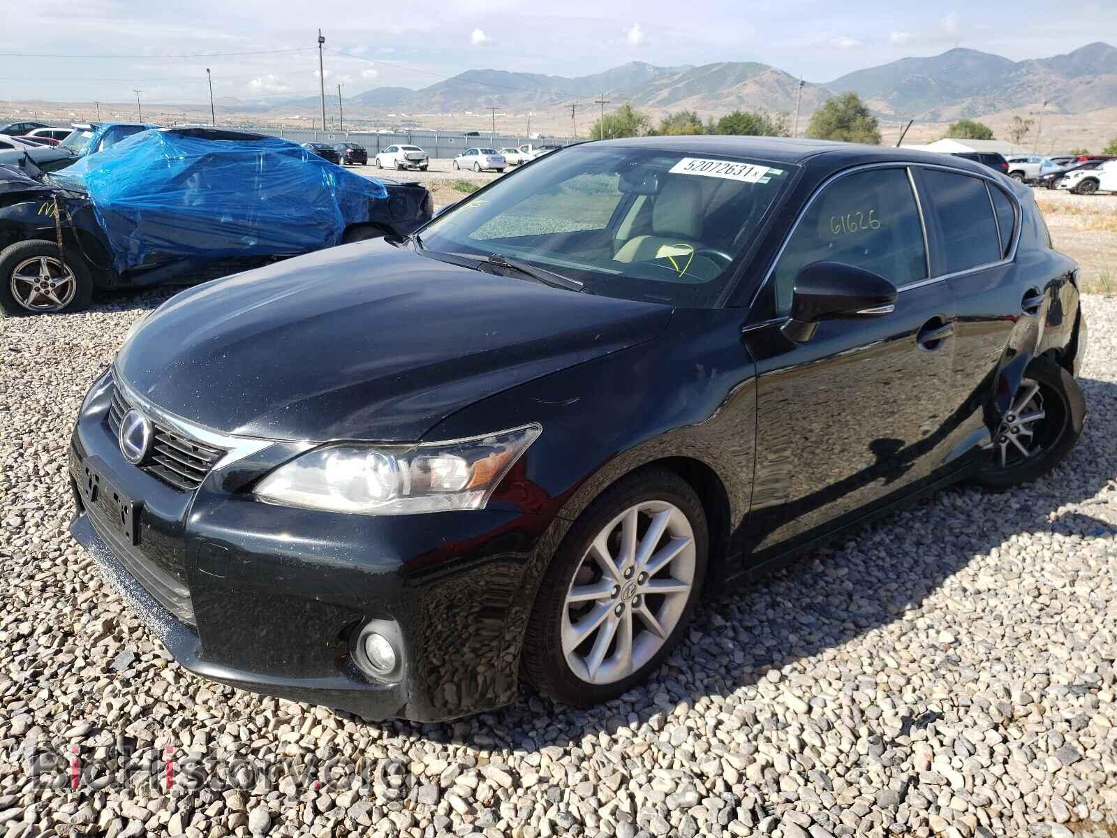 2013 LEXUS CT 200 - VIN: JTHKD5BHXD2160392 - Photo 2
