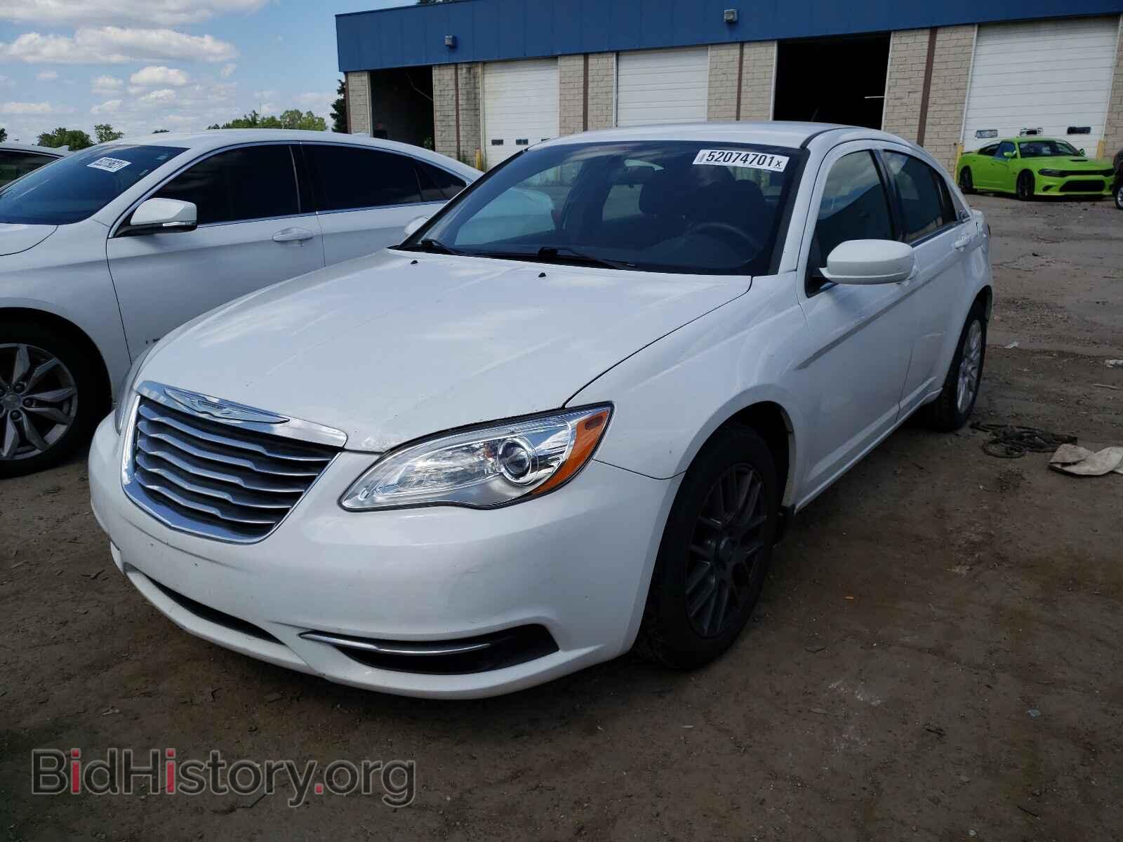 2012 CHRYSLER 200 - VIN: 1C3CCBAB1CN152672 - Photo 2