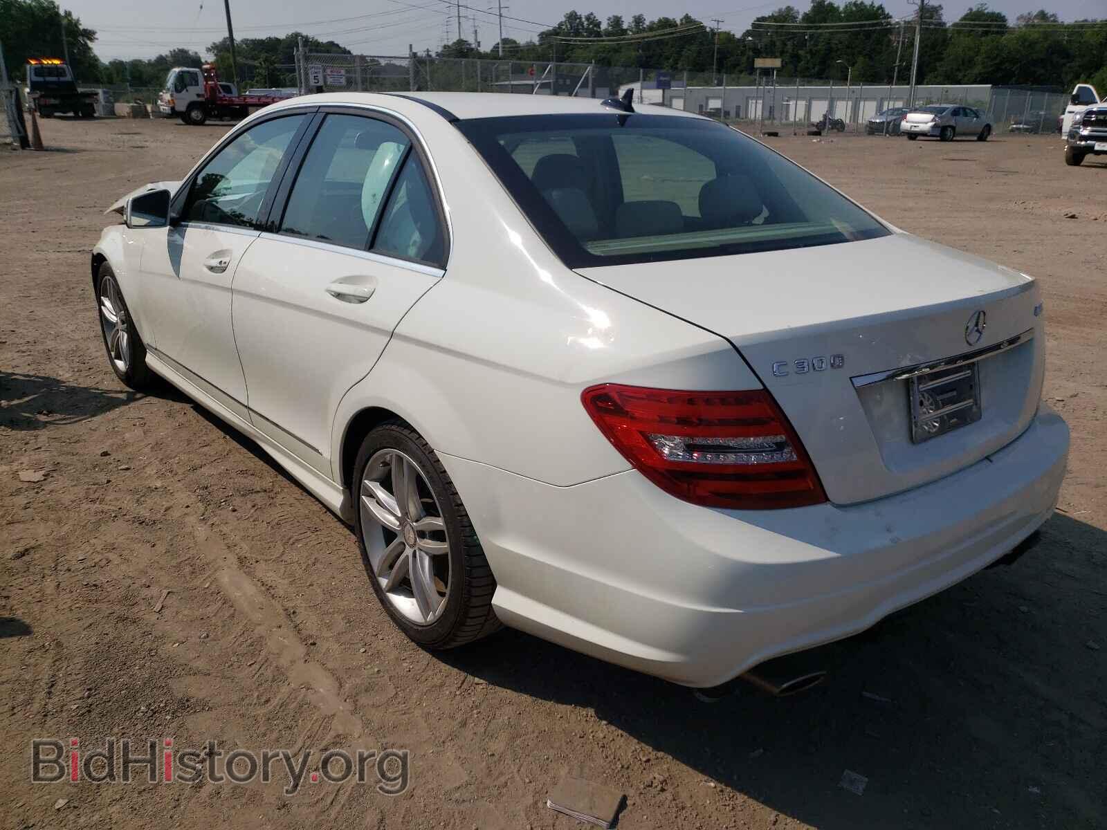 2012 MERCEDES-BENZ C-CLASS - VIN: WDDGF8BB2CF863853 - Фото 3