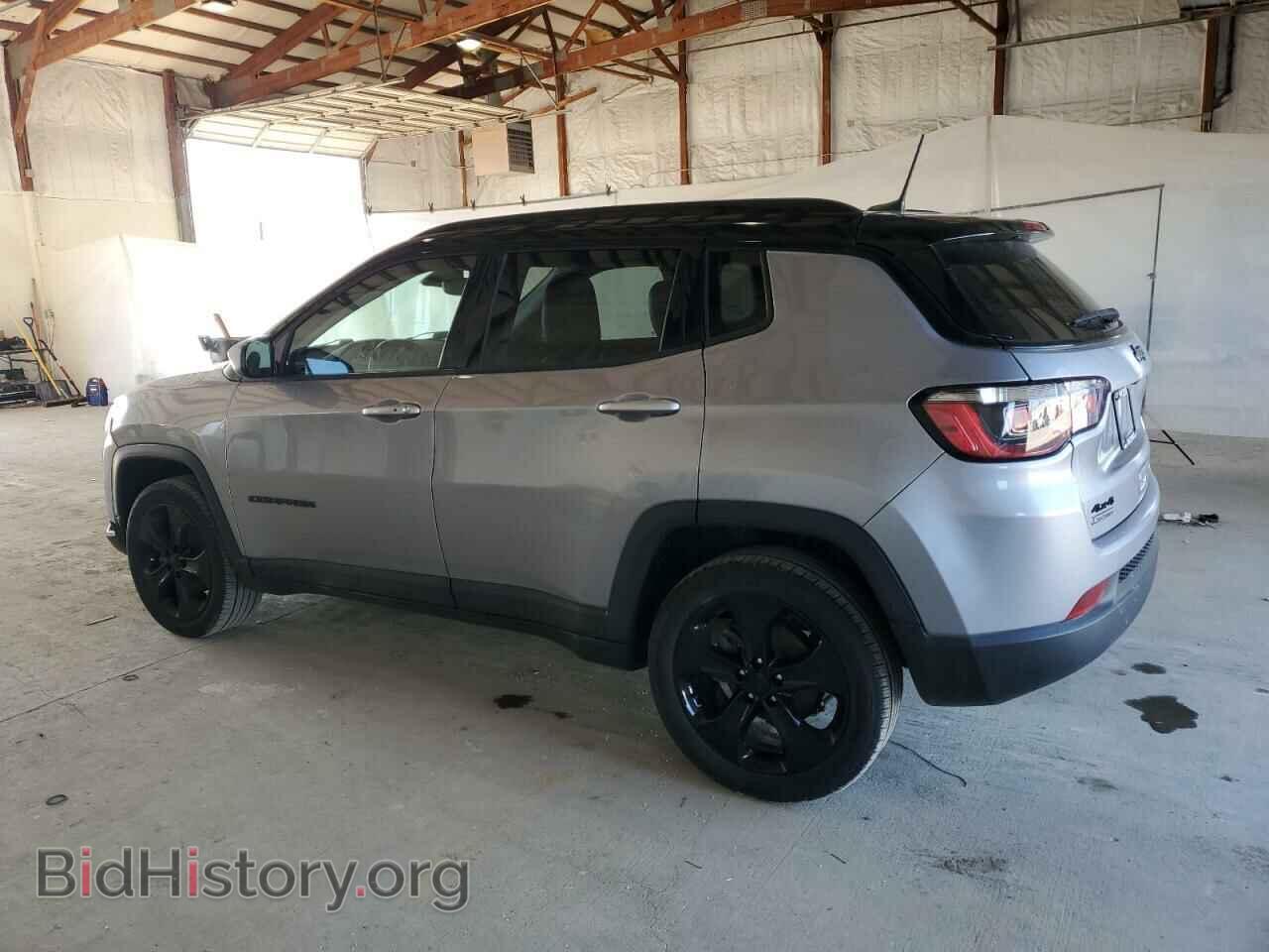2018 JEEP COMPASS - VIN: 3C4NJDBB6JT433660 - Photo 2