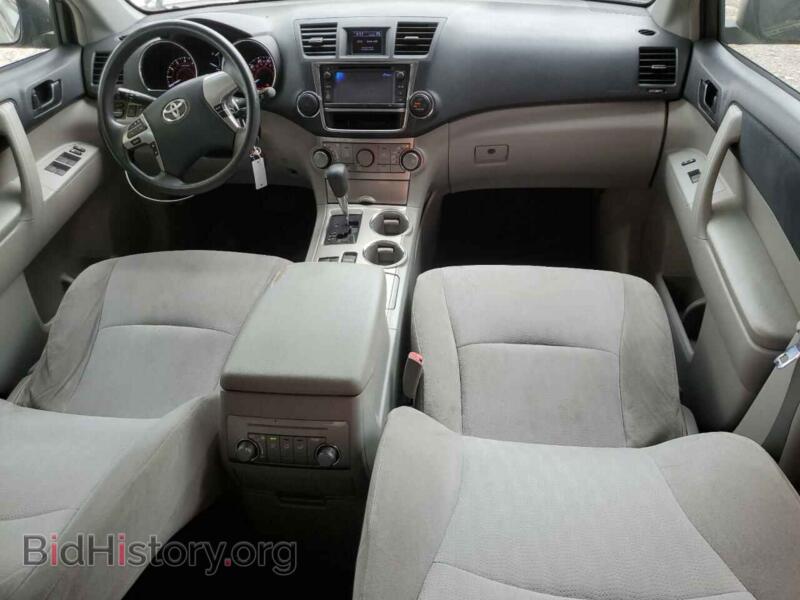 2013 Toyota HIGHLANDER (VIN 5TDBK3EH8DS236711) — фото 8 из 13