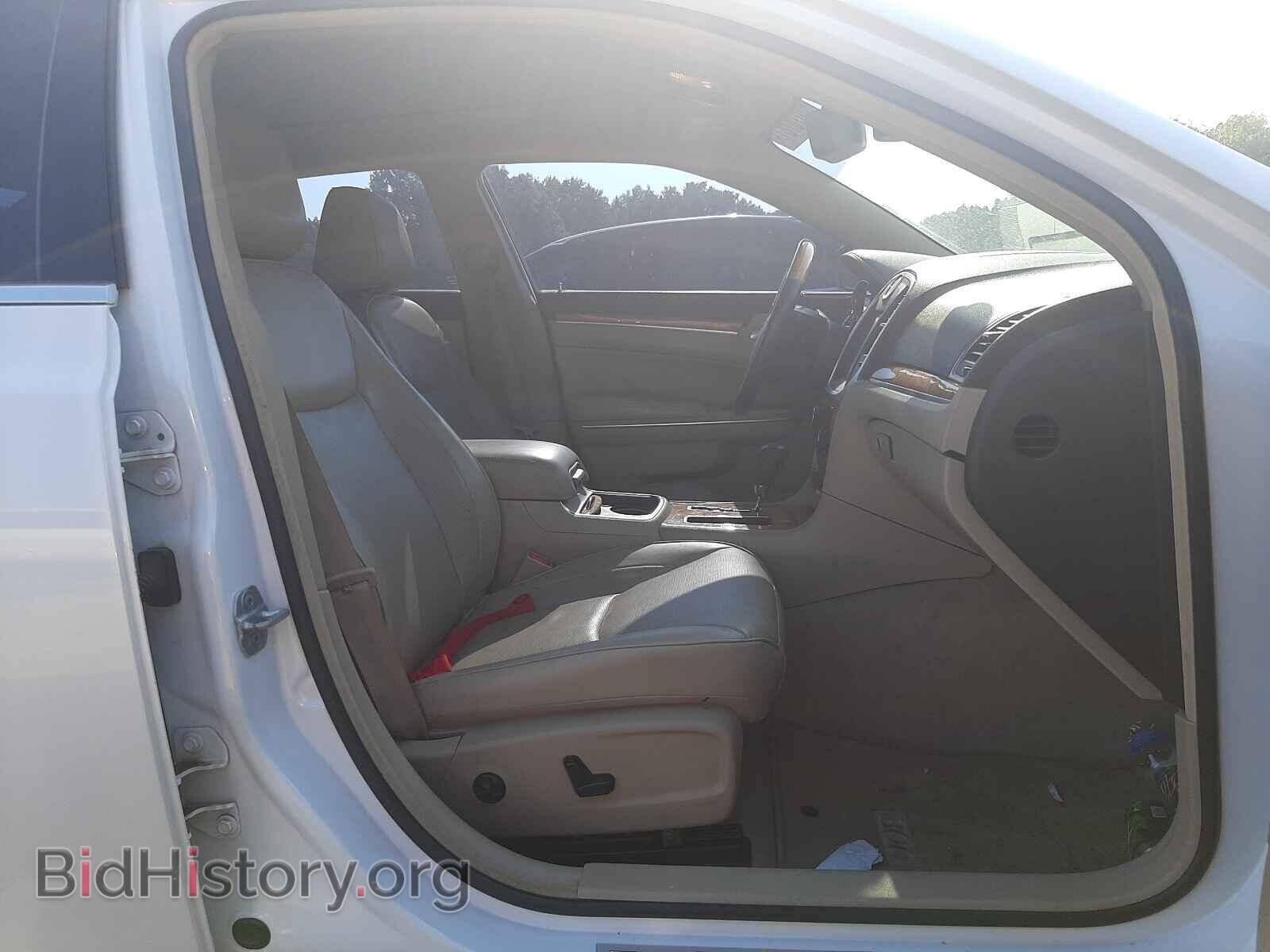 2012 CHRYSLER 300 - VIN: 2C3CCAET9CH117982 - Фото 5